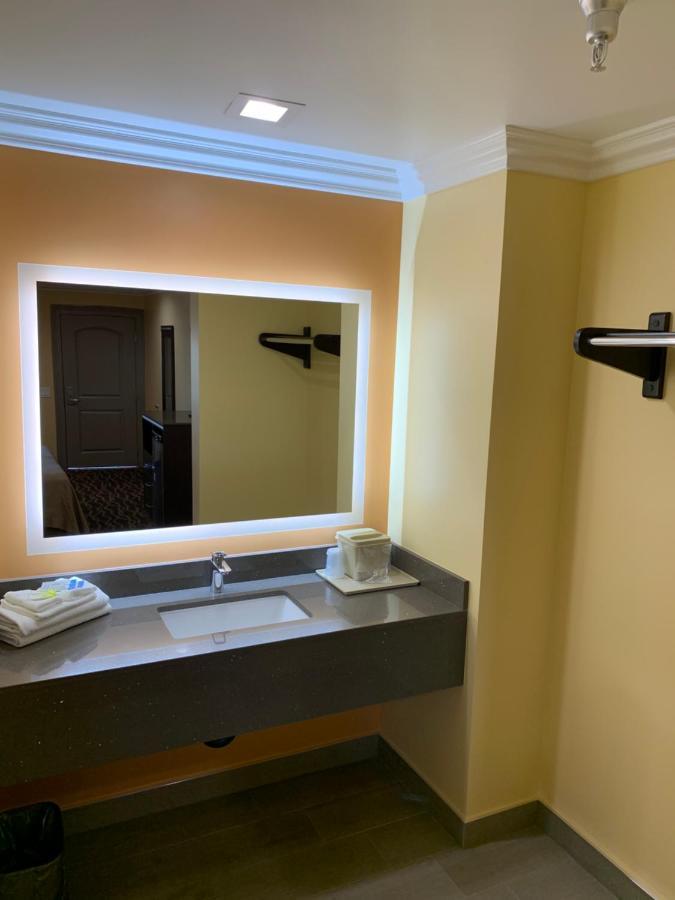 Industry Inn & Suites La Puente Extérieur photo