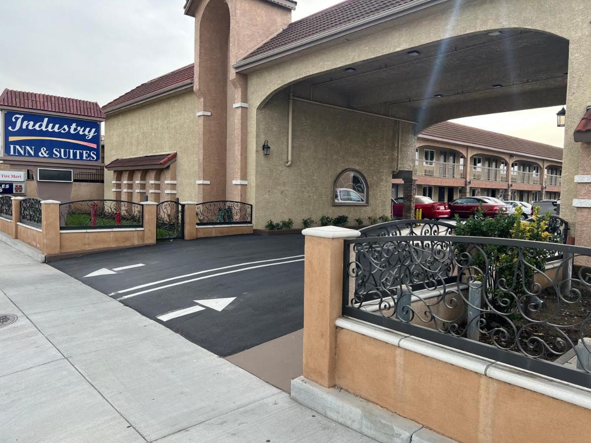 Industry Inn & Suites La Puente Extérieur photo