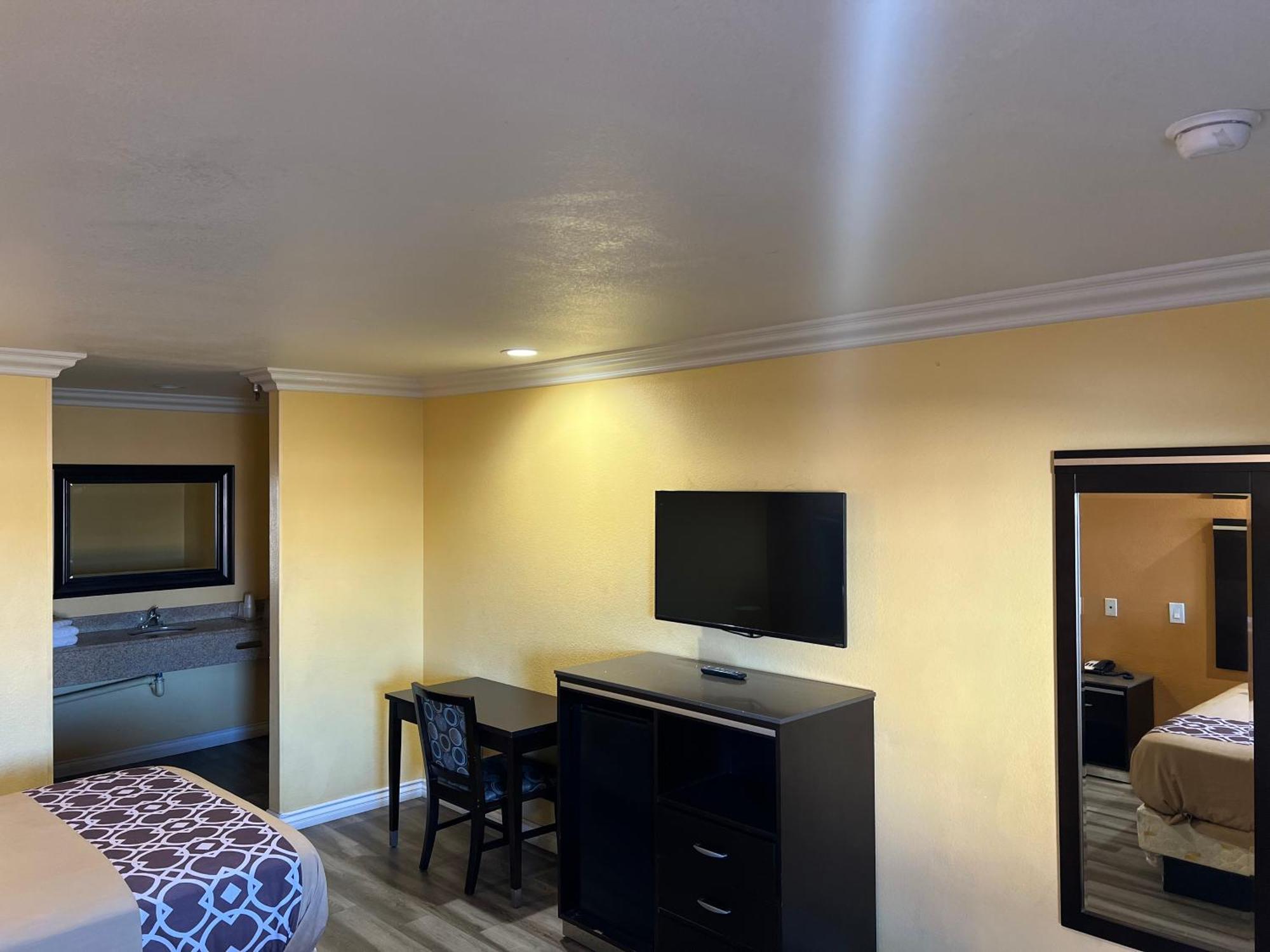 Industry Inn & Suites La Puente Extérieur photo